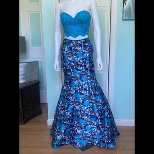 Size 4 Ellie Wilde Floral Blue 2 piece Prom dress Mermaid Bustier Corset bodice